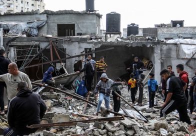 গাজায় ইসরাইলি হামলায় একদিনে নিহত ৮৯, নিহতের মোট সংখ্যা ছাড়িয়েছে ৫৯ হাজার